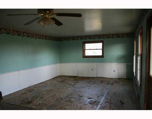 177 Harvey Road Sarver, PA 16055 - Photo 3 of 4 Living Room.