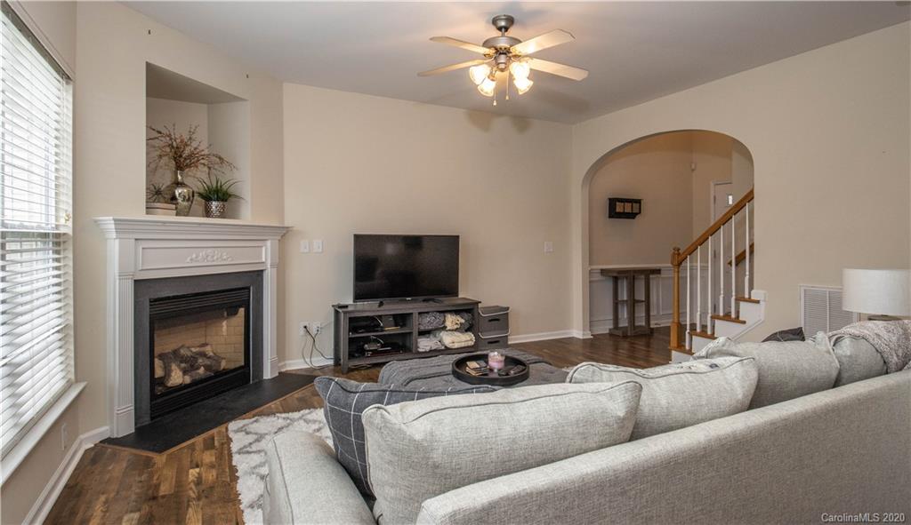 520 Marblewood Court Fort Mill, SC 29708 - Photo 2 of 25 Gallery Image 2