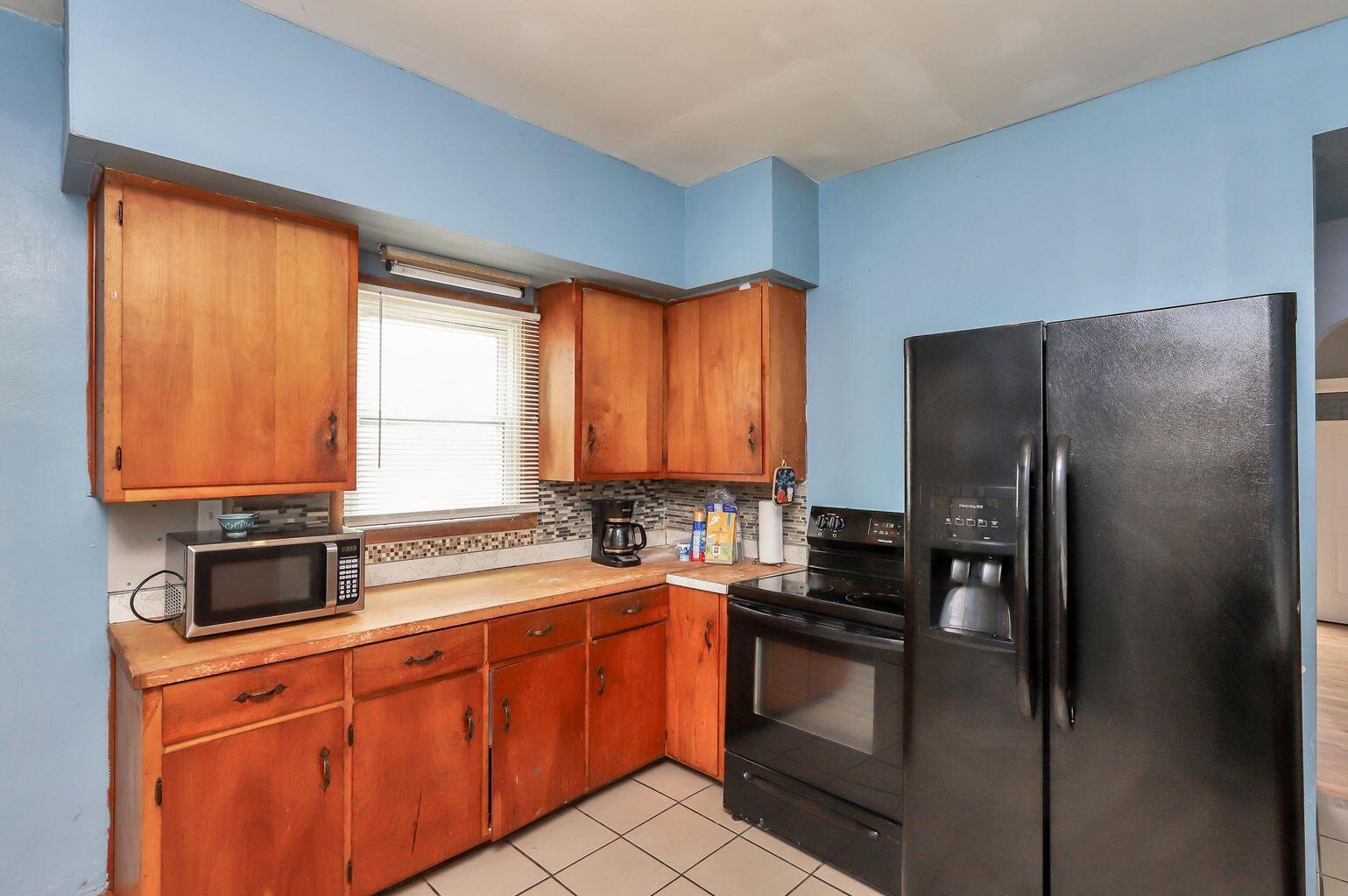 1124 East Main Street Springfield, OH 45503 - Photo 9 of 16