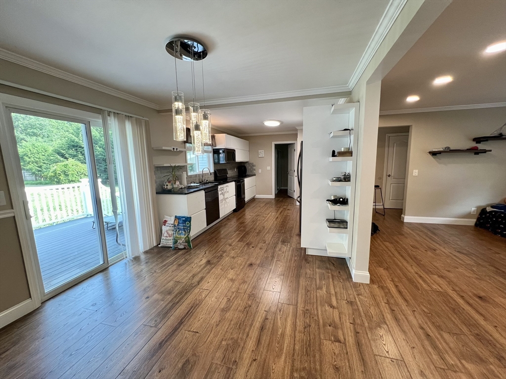 176 Springdale Road Westfield, MA 01085 - Photo 8 of 24 Gallery Image 8