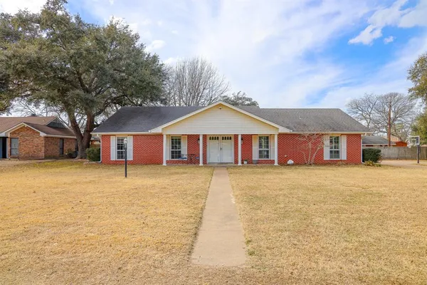 $335,900 | 4 Circle Drive, Teague, TX 75860