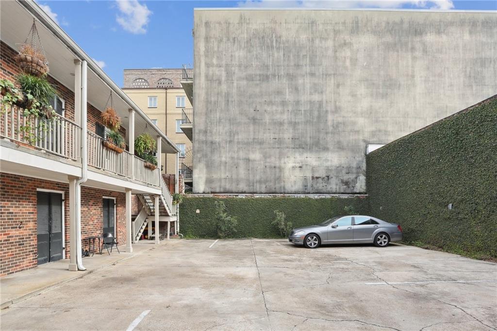 610 North Rampart Street, Unit F New Orleans, LA 70112 - Photo 2 of 16