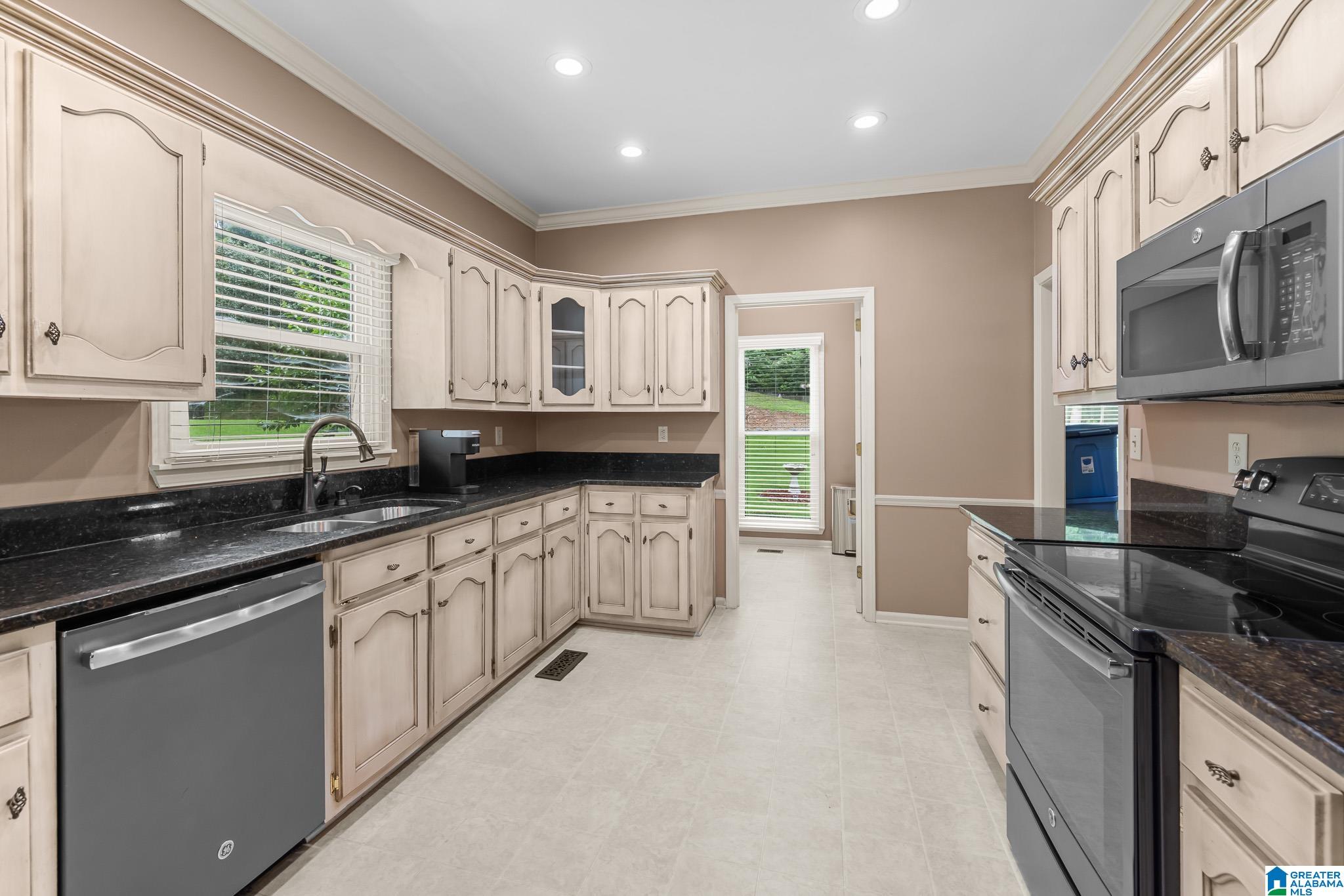 8210 Cedar Mountain Road Pinson, AL 35126 - Photo 25 of 90