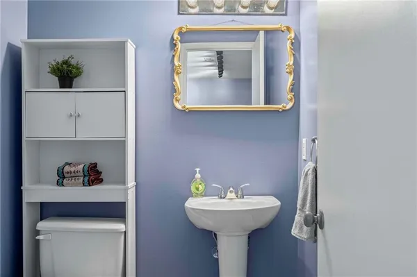 $349,000 | 3509 Robin Lane, St. Joseph, MO 64506