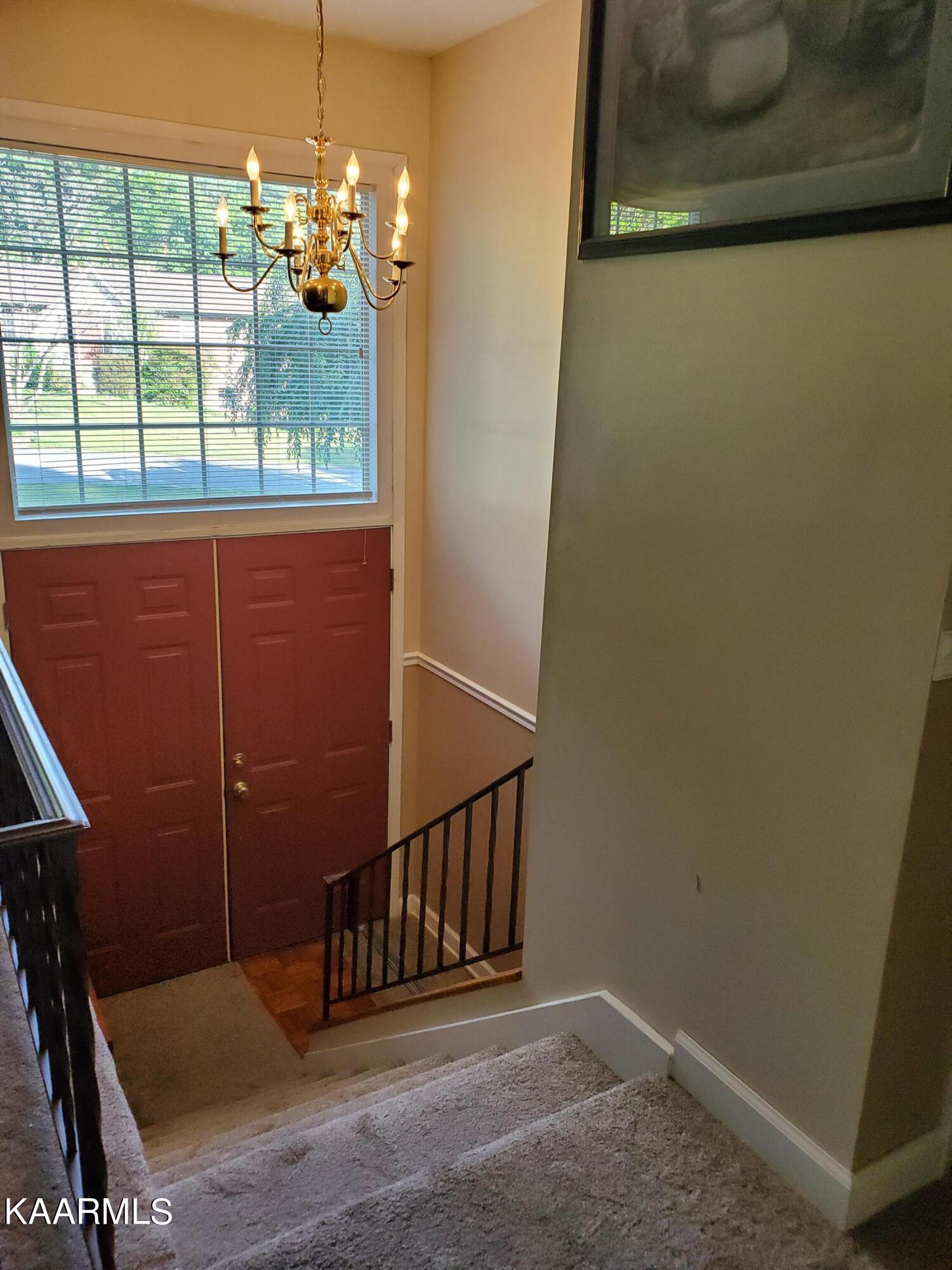 111 Tidewater Lane Oak Ridge, TN 37830 - Photo 5 of 37 foyer entrance