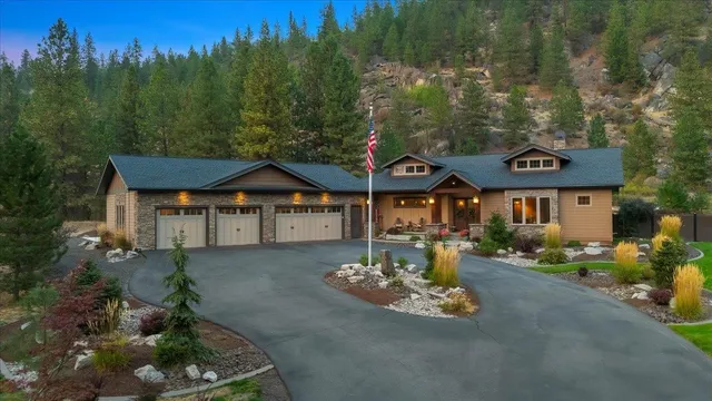 $1,999,000 | 13606 North Riverbluff Lane, Spokane, WA 99208