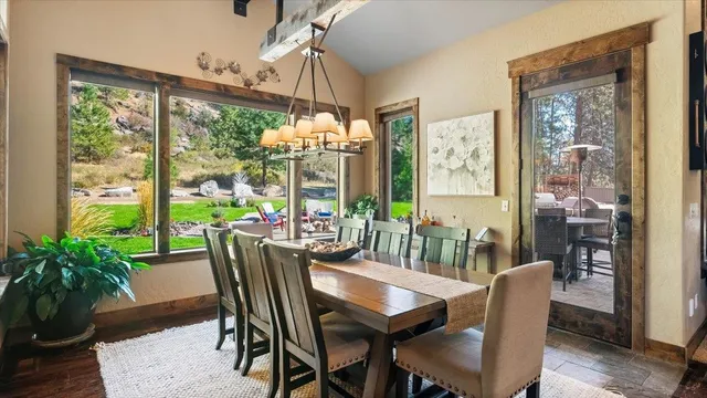 $1,999,000 | 13606 North Riverbluff Lane, Spokane, WA 99208