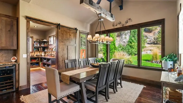 $1,999,000 | 13606 North Riverbluff Lane, Spokane, WA 99208