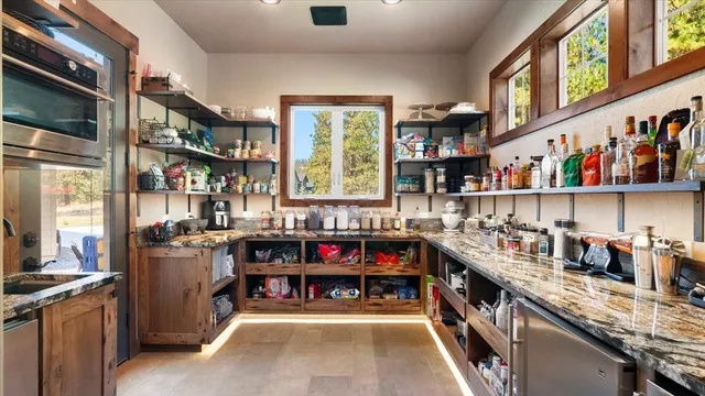 $1,999,000 | 13606 North Riverbluff Lane, Spokane, WA 99208