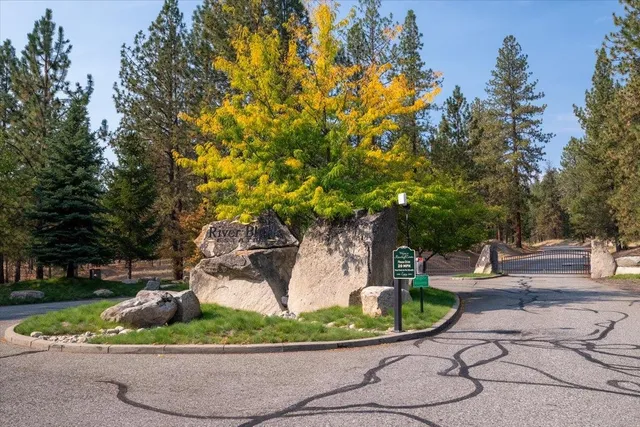 $1,999,000 | 13606 North Riverbluff Lane, Spokane, WA 99208