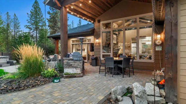 $1,999,000 | 13606 North Riverbluff Lane, Spokane, WA 99208