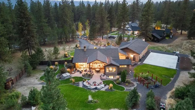 $1,999,000 | 13606 North Riverbluff Lane, Spokane, WA 99208
