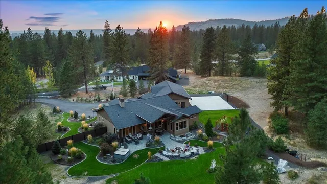 $1,999,000 | 13606 North Riverbluff Lane, Spokane, WA 99208