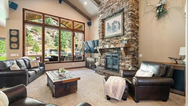 $1,999,000 | 13606 North Riverbluff Lane, Spokane, WA 99208