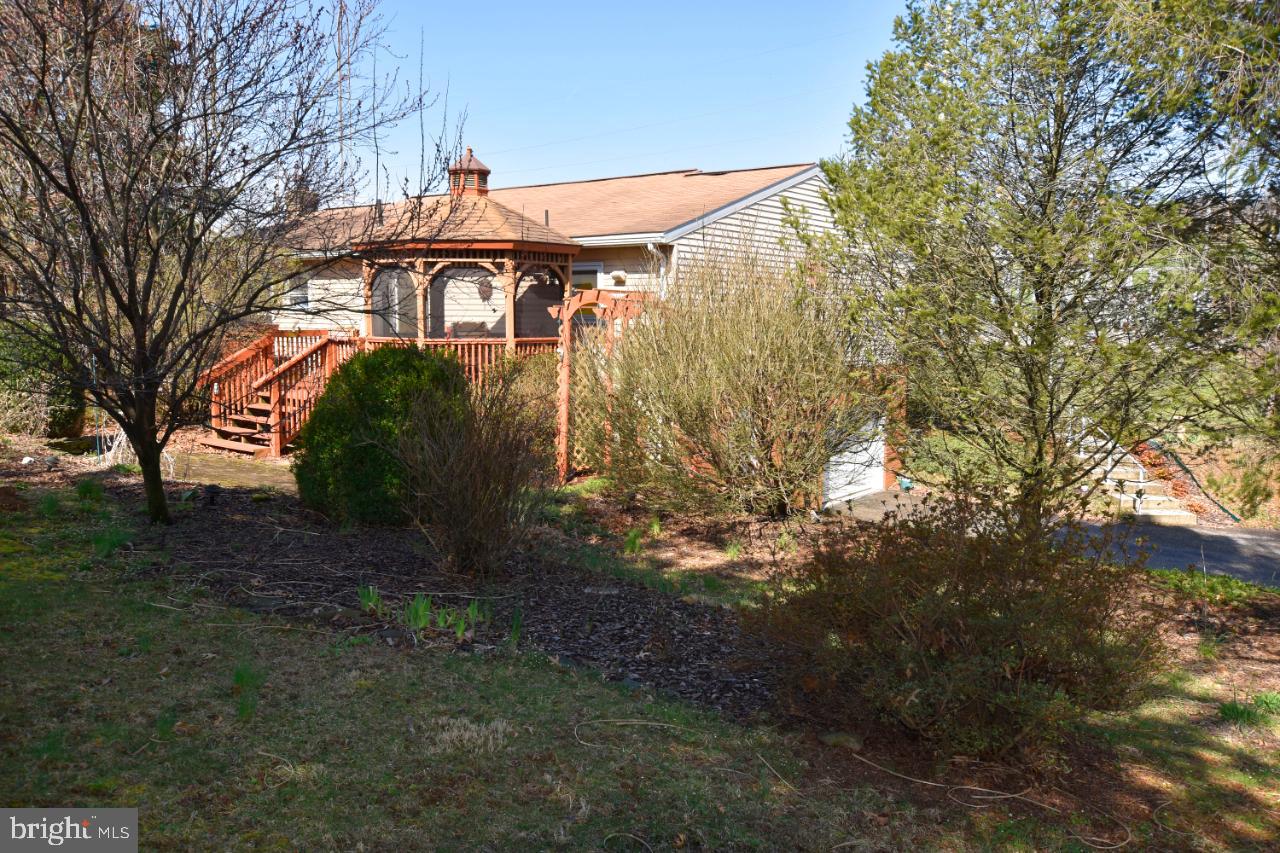 576 Old Hanover Road Spring Grove, PA 17362 - Photo 2 of 45