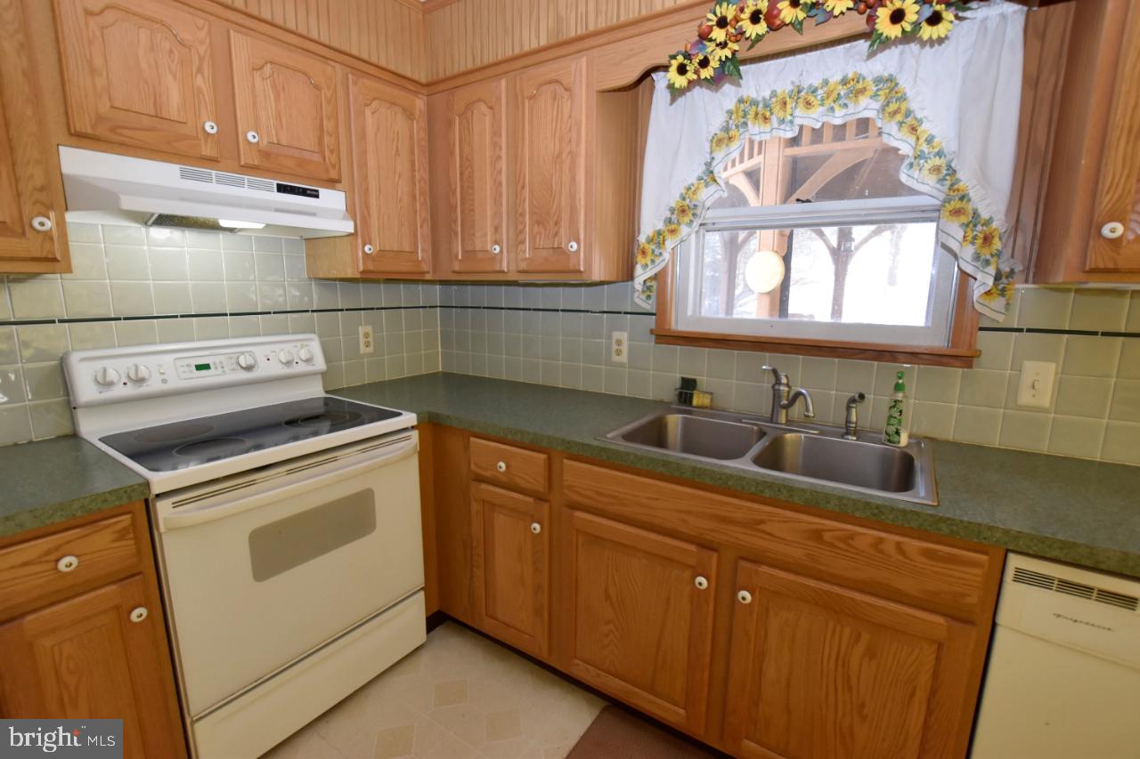 576 Old Hanover Road Spring Grove, PA 17362 - Photo 11 of 45