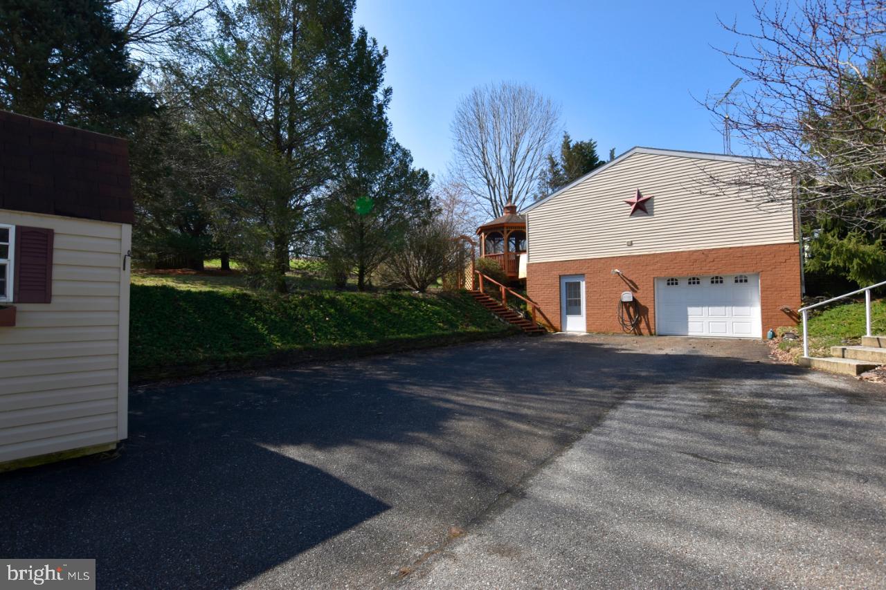 576 Old Hanover Road Spring Grove, PA 17362 - Photo 44 of 45