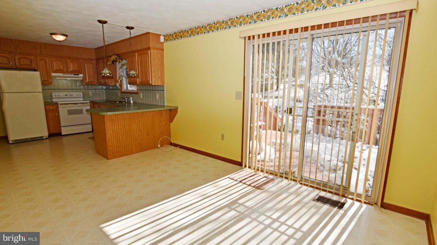 576 Old Hanover Road Spring Grove, PA 17362 - Photo 7 of 45