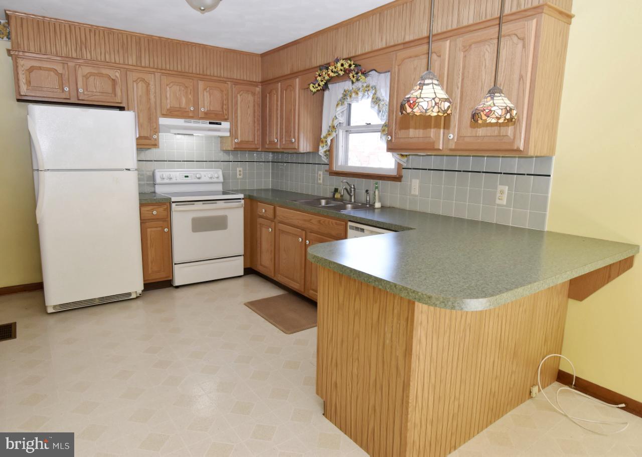 576 Old Hanover Road Spring Grove, PA 17362 - Photo 8 of 45