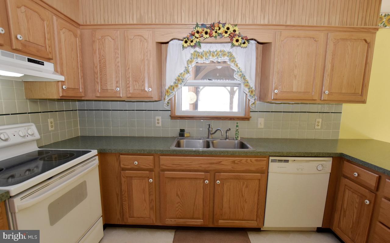 576 Old Hanover Road Spring Grove, PA 17362 - Photo 10 of 45