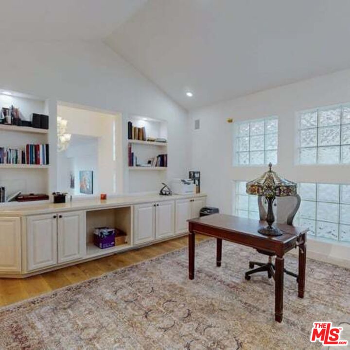 12699 Promontory Road Los Angeles, CA 90049 - Photo 43 of 69 Gallery Image 43