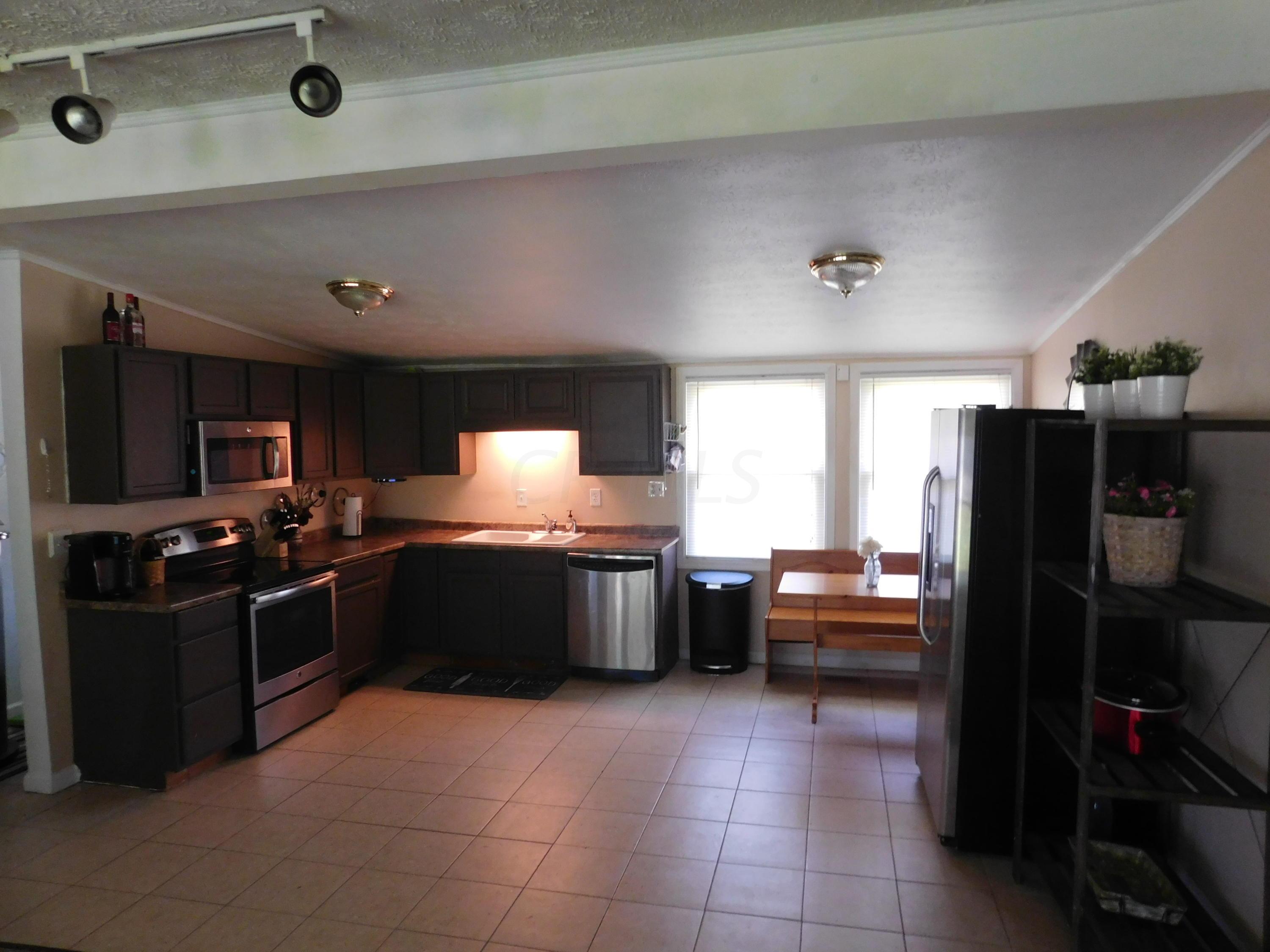 3557 Glorious Road Columbus, OH 43204 - Photo 5 of 23 Gallery Image 5