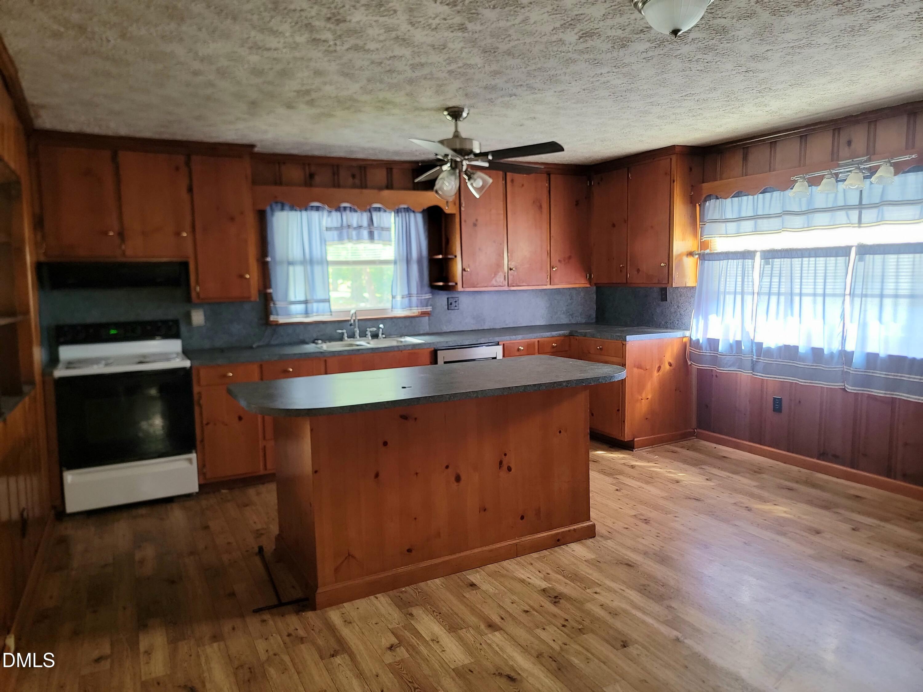 474 Providence Road Roxboro, NC 27573 - Photo 7 of 14 20251001_144320