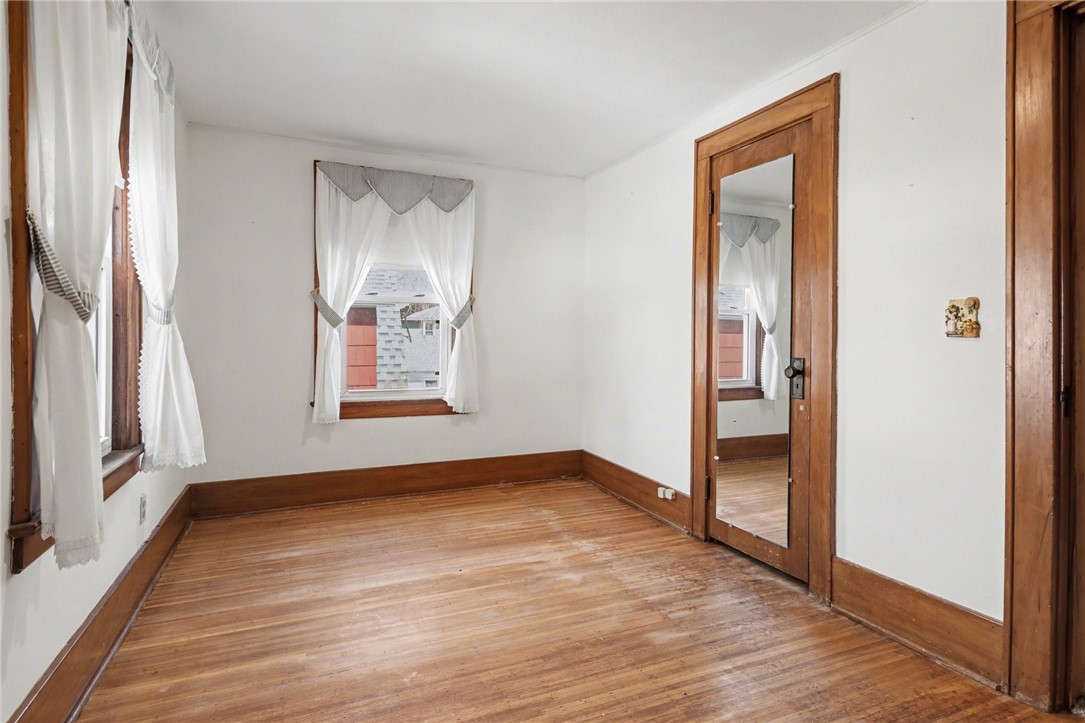 35 Hathaway Road Irondequoit, NY 14617 - Photo 16 of 26 Bed 2