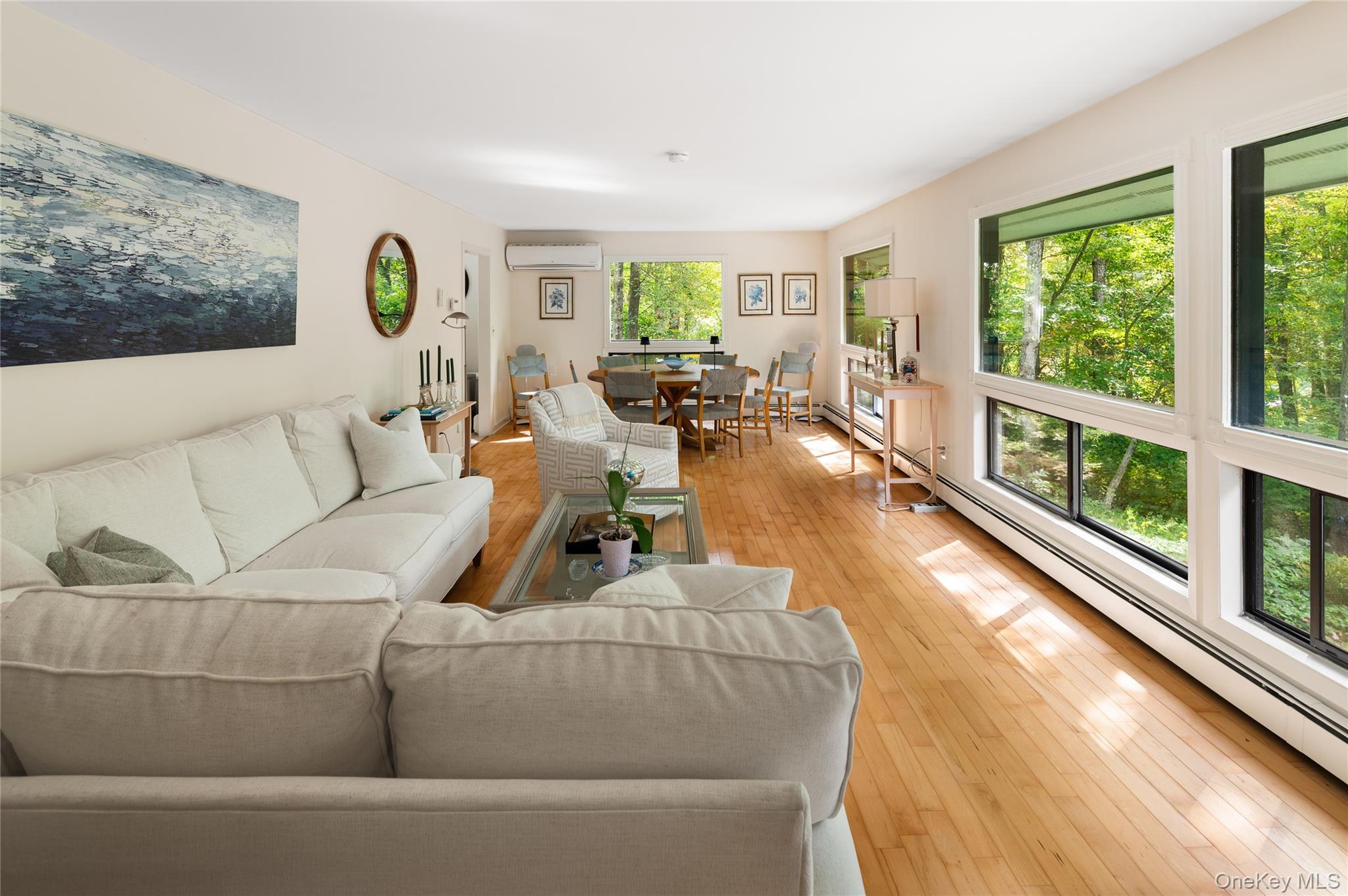 29 Alice Road Mount Kisco, NY 10549 - Photo 8 of 24 Living area