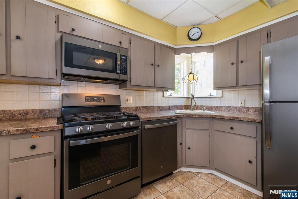 50 Morningside Road Verona, NJ 07044 - Photo 16 of 35