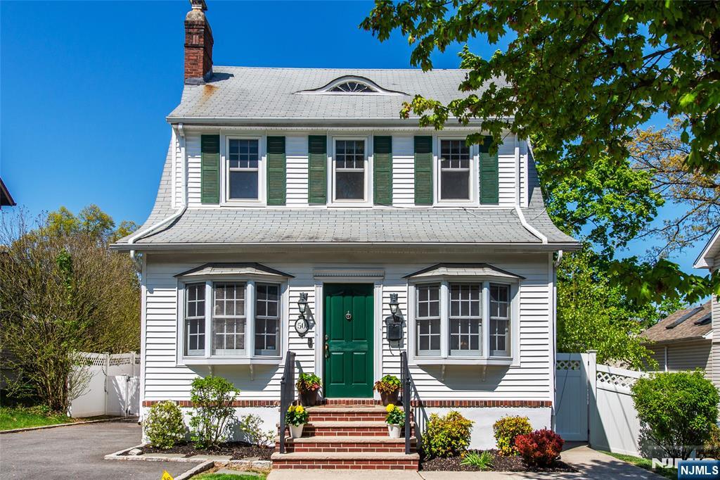 50 Morningside Road Verona, NJ 07044 - Photo 2 of 35