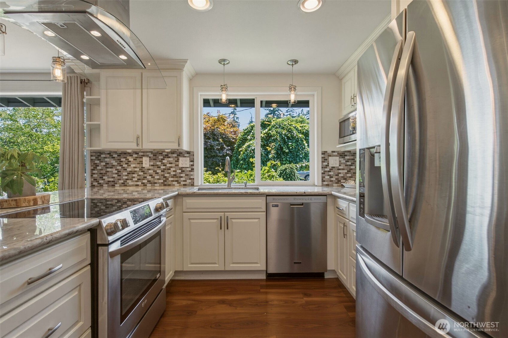 105 161st Street Southeast Bothell, WA 98012 - Photo 12 of 40