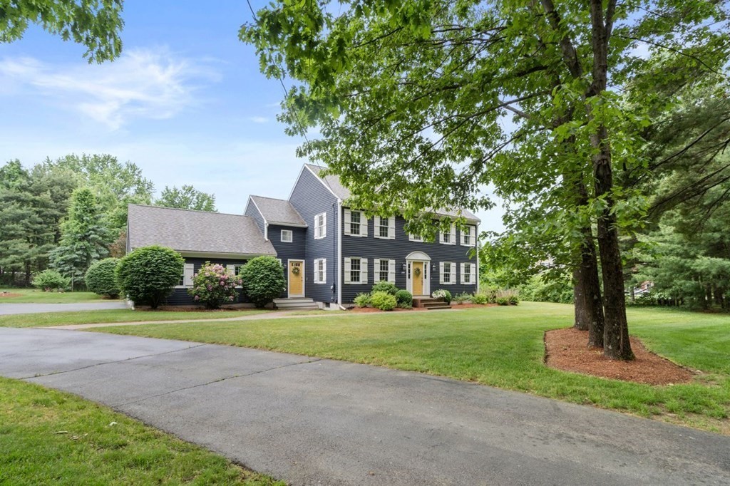149 Chestnut Street Hudson, MA 01749 - Photo 4 of 42 Gallery Image 4
