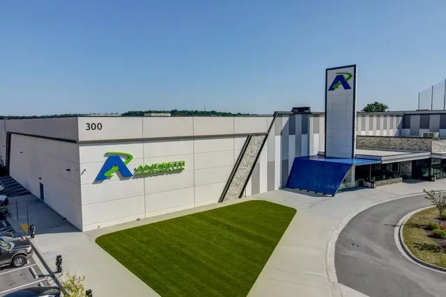 $684,740 | 5550 Spring Street, Flowery Branch, GA 30542