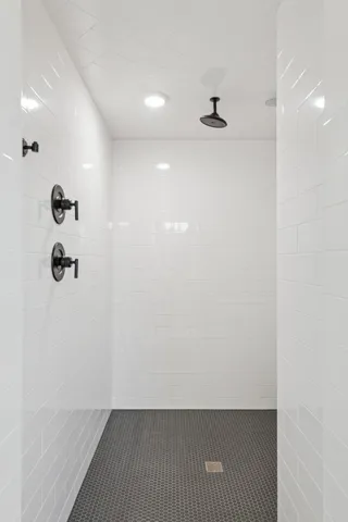 $934,750 | 5527 Scenic Loop Run, Victoria, MN 55318