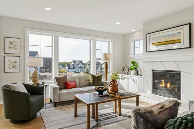 $934,750 | 5527 Scenic Loop Run, Victoria, MN 55318