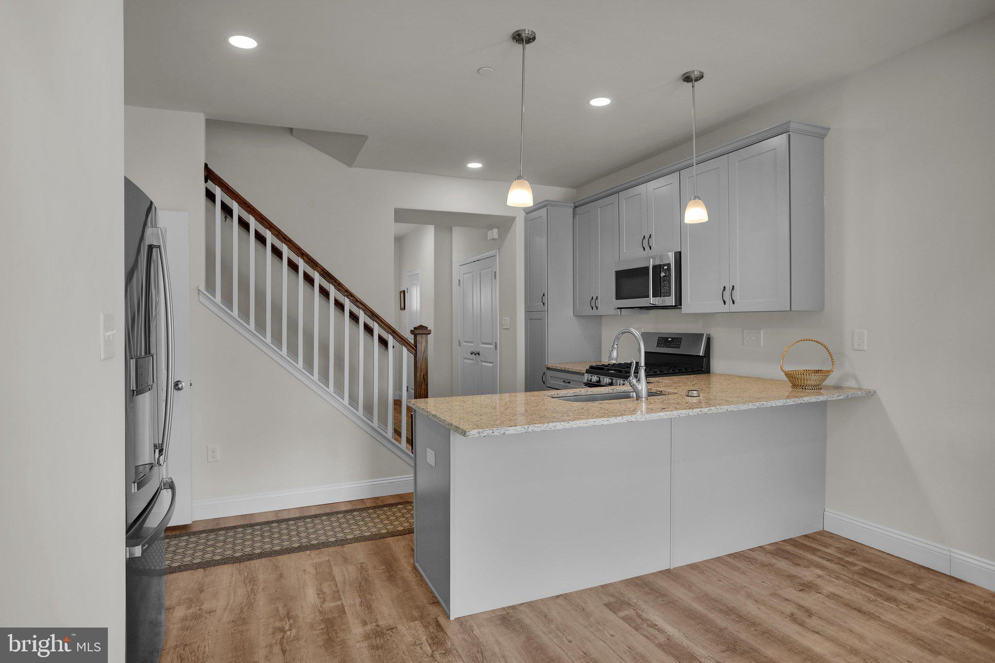 28 Hubbardton Court Sinking Spring, PA 19608 - Photo 8 of 34 E26A5936