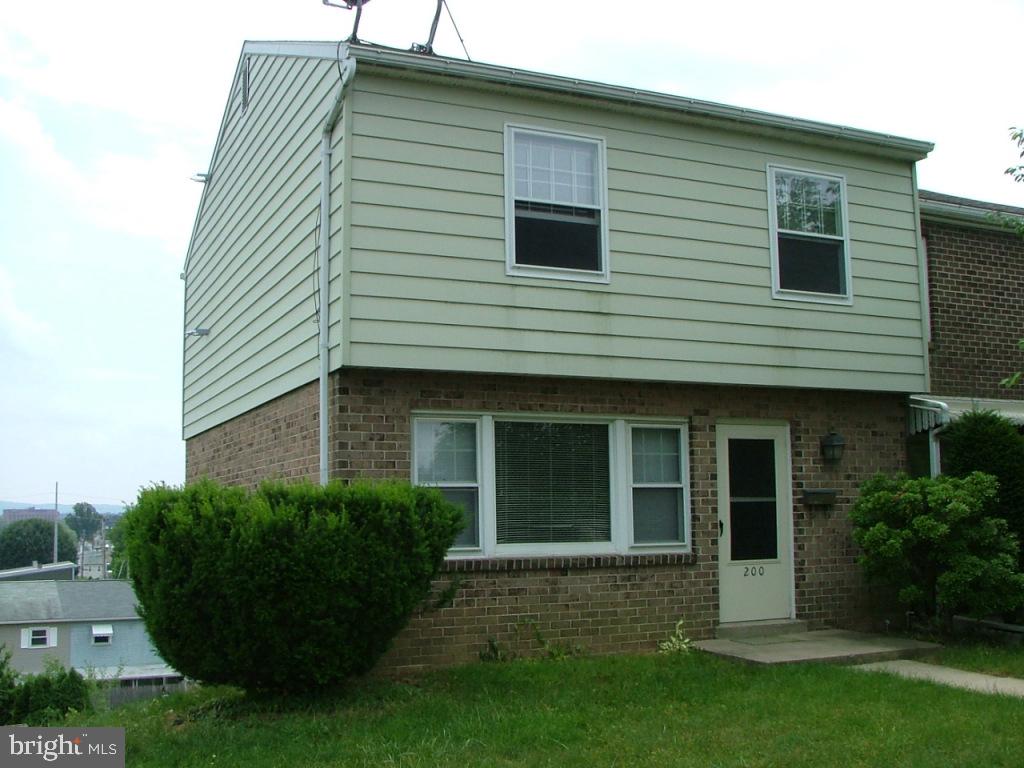 200 Maple Street Lebanon, PA 17046 - Photo 1 of 18 Gallery Image 1