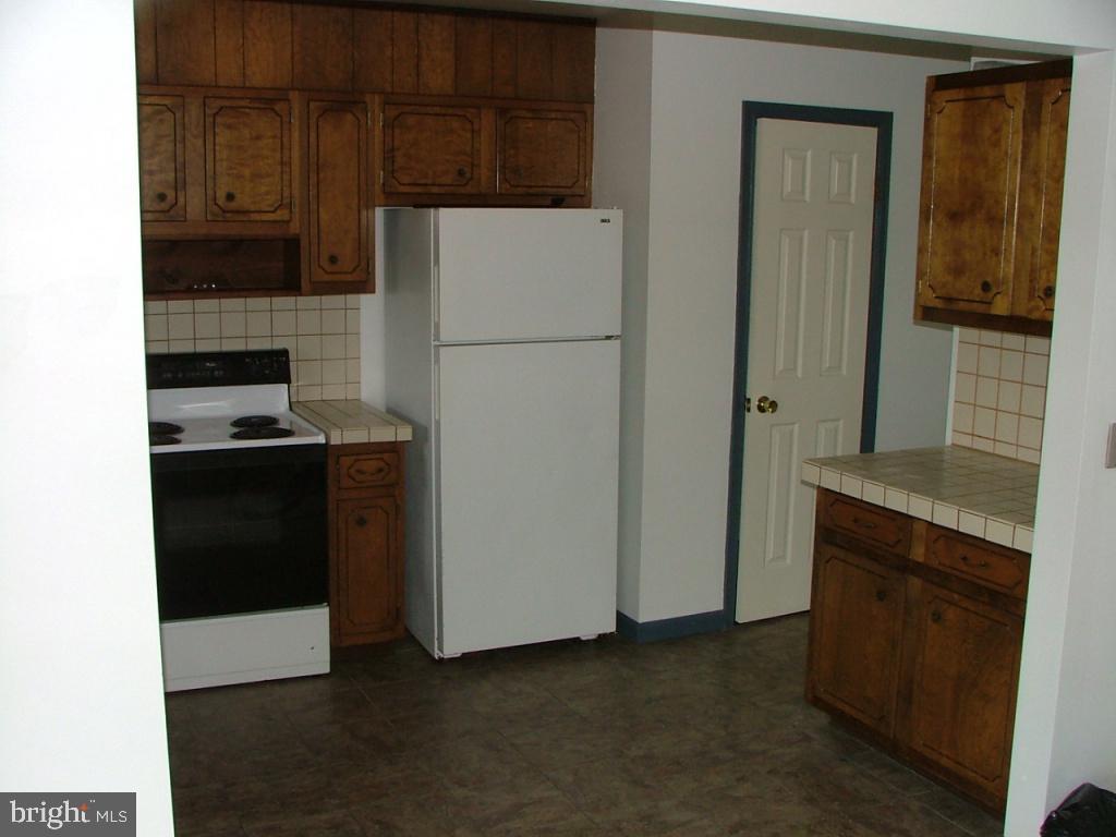 200 Maple Street Lebanon, PA 17046 - Photo 6 of 18 Gallery Image 6