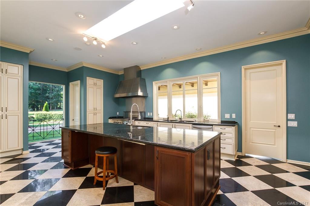 8347 Providence Road Charlotte, NC 28277 - Photo 8 of 24 Gallery Image 8