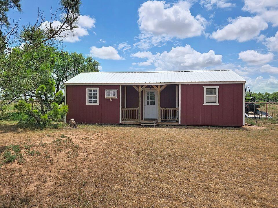 8908 County Road 103 Hamlin, TX 79520 - Photo 16 of 24