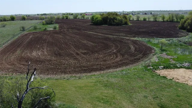 $1,200,000 | 240 County Road 344, Jarrell, TX 76537