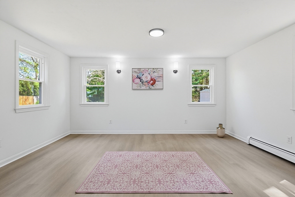 9 Scraggy Neck Rd Extension Bourne, MA 02534 - Photo 6 of 42