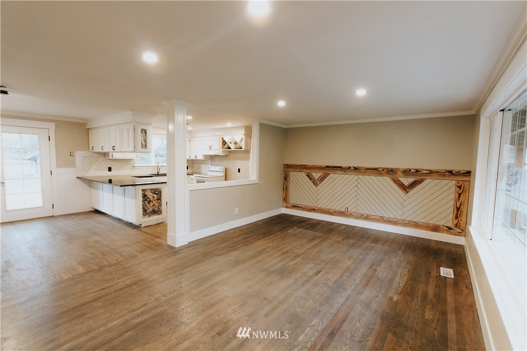 311 South Machias Road Snohomish, WA 98290 - Photo 3 of 23 Gallery Image 3