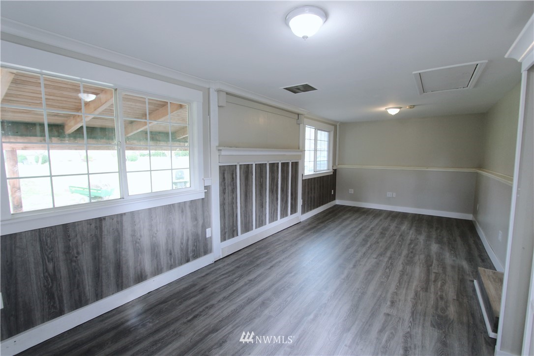311 South Machias Road Snohomish, WA 98290 - Photo 5 of 23 Gallery Image 5