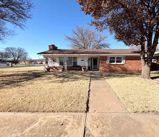 $215,000 | 1601 Ave F, Abernathy, TX 79311