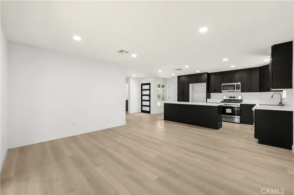 $670,000 | 1437 East I Street, Ontario, CA 91764