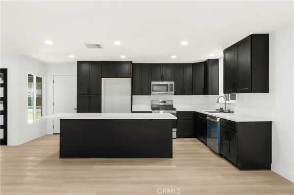 $670,000 | 1437 East I Street, Ontario, CA 91764