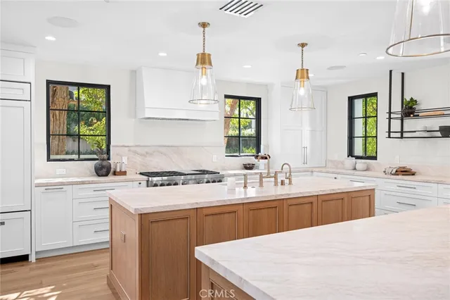 $8,199,000 | 1963 Port Edward Place, Newport Beach, CA 92660