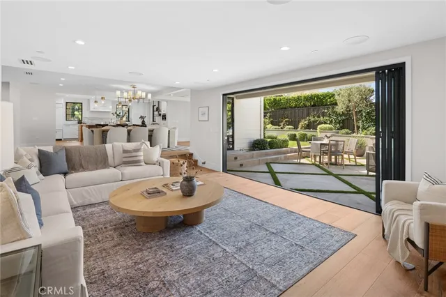 $8,199,000 | 1963 Port Edward Place, Newport Beach, CA 92660
